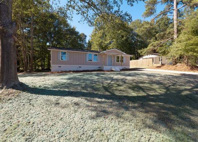 Property at 610 Ash Ln, Monroe, GA 30655, 4 beds, 2 baths