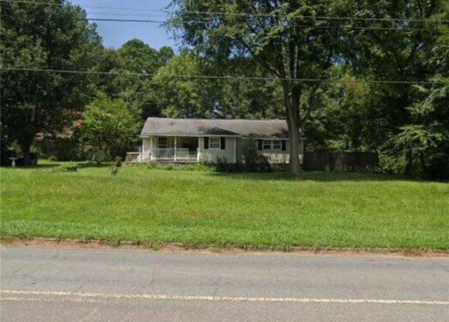 Property at 1381 Allgood Rd, Marietta, GA 30062, 3 beds, 1 bath