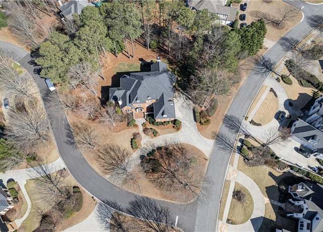 Property at 2821 Grey Moss Pass, Duluth, GA 30097, 6 beds, 6 baths