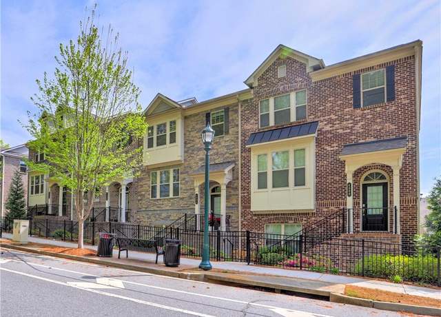 Property at 4004 Townsend Ln, Dunwoody, GA 30346, 4 beds, 3.5 baths