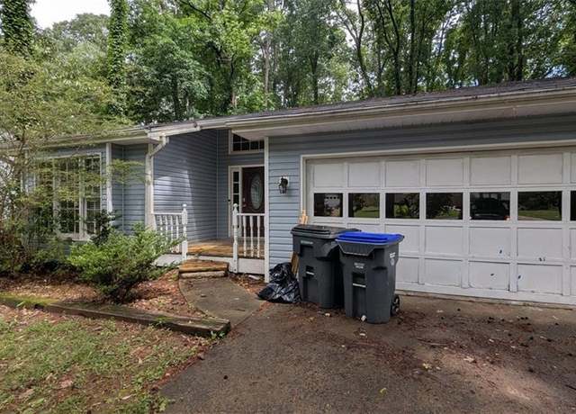 Property at 345 Deerwood Dr, Suwanee, GA 30024, 3 beds, 2.5 baths