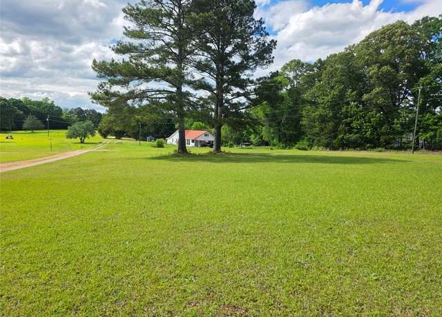 Property at 3834 Highway 124 W, Jefferson, GA 30549, 3 beds, 1 bath