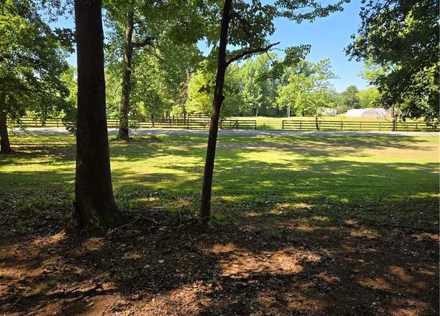 Property at 97 Bevil Ridge Rd SE, Emerson, GA 30137, 4 beds, 3.5 baths