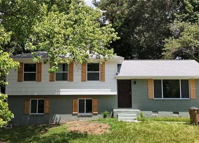 Property at 8432 Magnolia Dr, Jonesboro, GA 30238, 4 beds, 2 baths