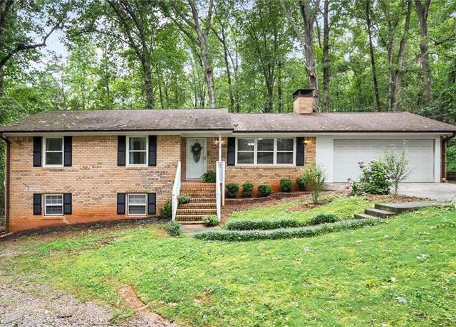 Property at 505 Samaritan Dr, Cumming, GA 30040, 4 beds, 3 baths