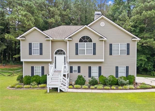 Property at 6355 Autumn View Pt NW, Acworth, GA 30101, 4 beds, 3 baths