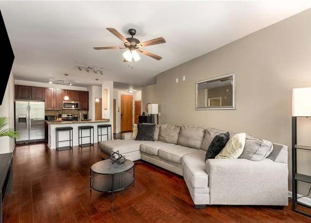 Property at 898 Oak St SW #1301, Atlanta, GA 30310, 2 beds, 2 baths