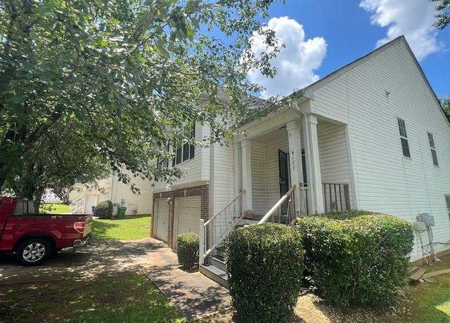Property at 4197 Wesley Hall Ln, Decatur, GA 30035, 4 beds, 3 baths