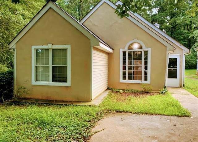 Property at 633 Sandys Ln SE, Atlanta, GA 30354, 3 beds, 2 baths