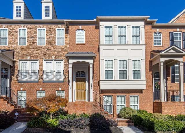 Property at 2775 Loftview Sq #8, Atlanta, GA 30339, 3 beds, 3.5 baths