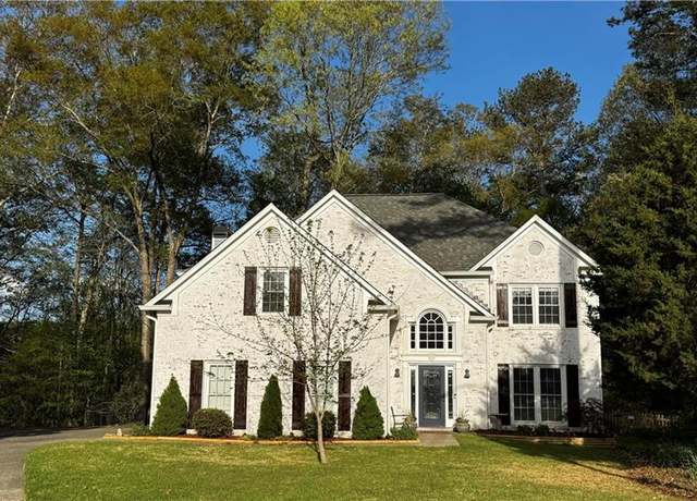 Property at 2270 Fenwick Pointe SW, Marietta, GA 30064, 5 beds, 2.5 baths