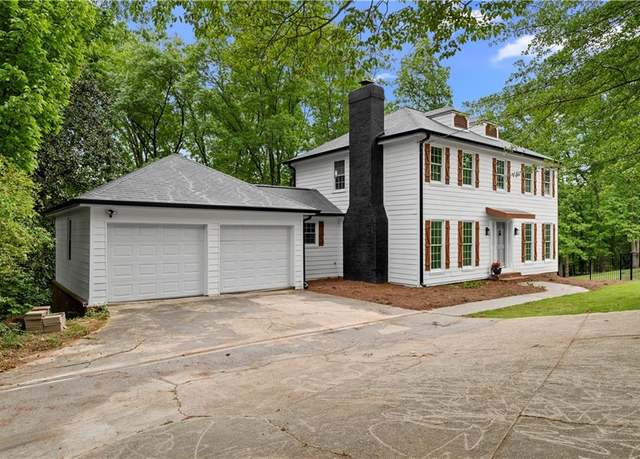 Property at 6659 Manoleta Dr, Lithonia, GA 30038, 3 beds, 3.5 baths