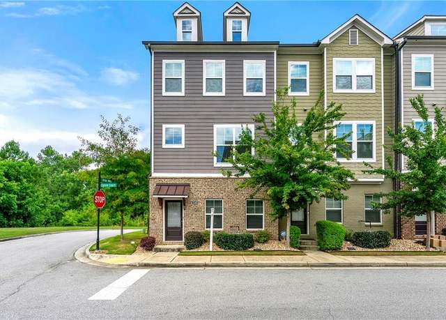 Property at 2140 Colvin Ct NW, Atlanta, GA 30318, 3 beds, 3.5 baths