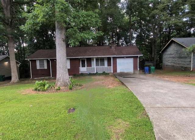 Property at 6305 Cathedral Ln, Lithonia, GA 30038, 3 beds, 2 baths