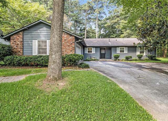 Property at 20 Fairfield Dr, Ellenwood, GA 30294, 3 beds, 2.5 baths