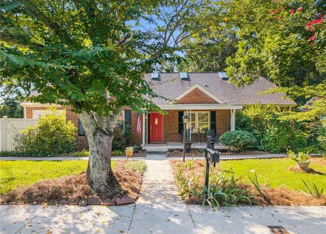 Property at 601 Ridgewood Ave, Gainesville, GA 30501, 4 beds, 5 baths