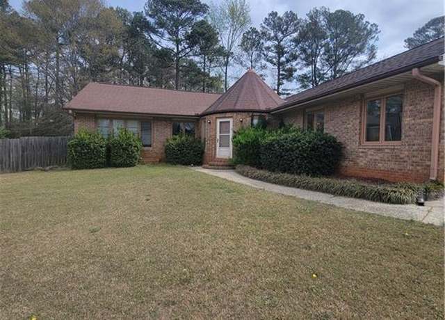 Property at 3348 Concord Cor SE, Conyers, GA 30013, 3 beds, 2 baths