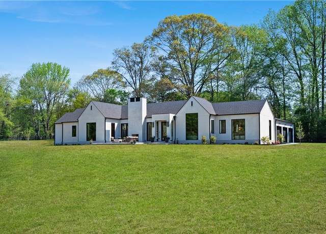 Property at 13825 Cowart Rd, Milton, GA 30004, 5 beds, 5.5 baths