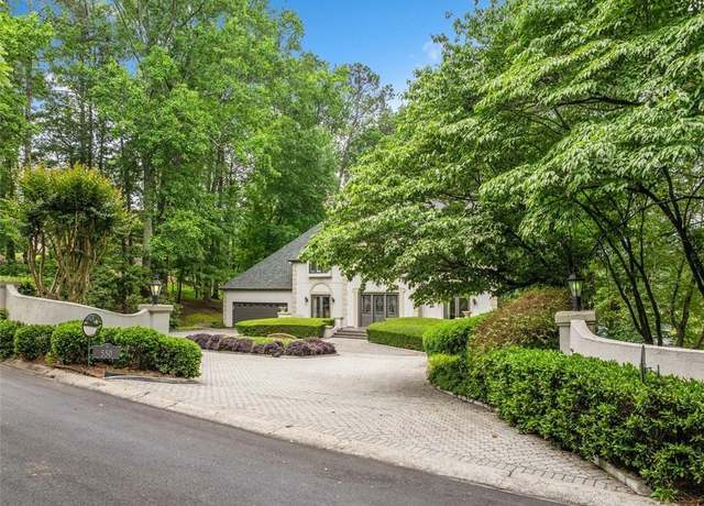 Property at 550 Atlanta Country Club Dr SE, Marietta, GA 30067, 5 beds, 5 baths