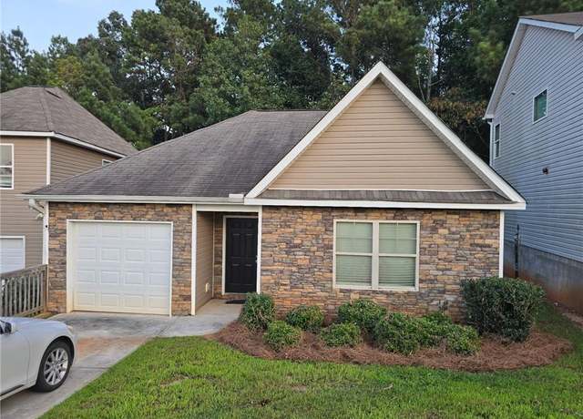 Property at 649 Carlton Pointe Dr, Palmetto, GA 30268, 3 beds, 2.5 baths