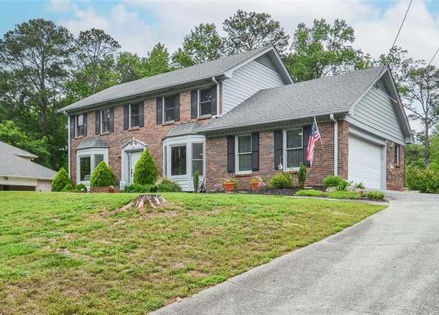 Property at 830 Montego Way SW, Lilburn, GA 30047, 4 beds, 3.5 baths