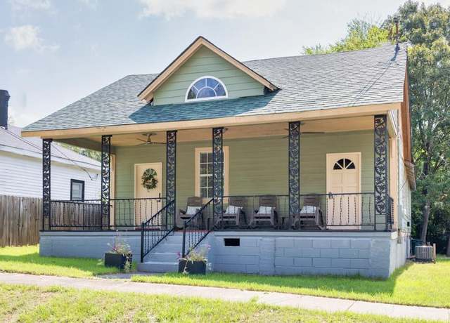 Property at 42 Poplar St, Porterdale, GA 30014, 2 beds, 2 baths