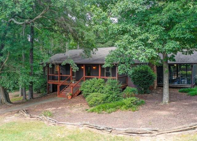 Property at 3624 Autumn Ridge Pkwy, Marietta, GA 30066, 3 beds, 3 baths