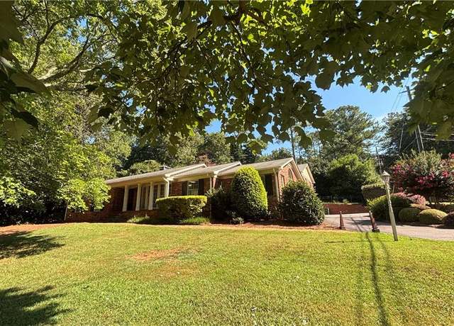 Property at 575 Woodvalley Dr SW, Marietta, GA 30064, 3 beds, 2.5 baths