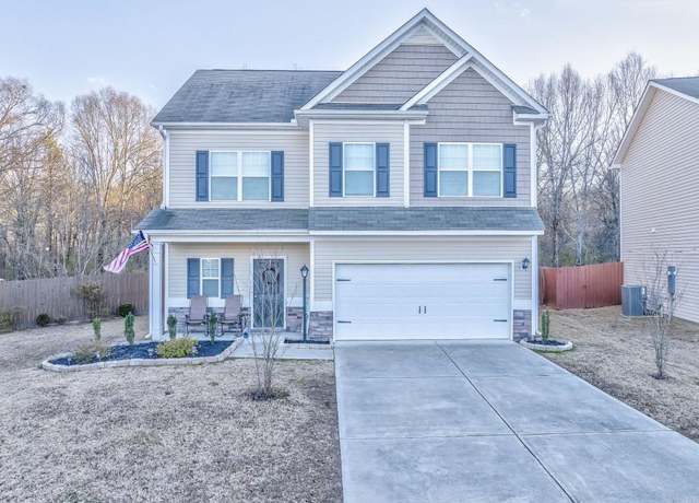 Property at 308 Heritage Dr, Calhoun, GA 30701, 3 beds, 2.5 baths