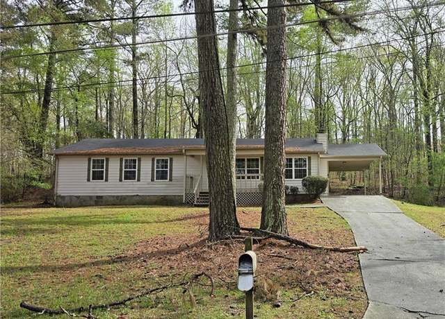 Property at 7508 Asbury Manor Dr, Lithonia, GA 30058, 3 beds, 2 baths