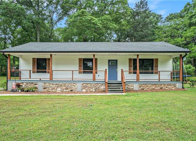 Property at 125 Hight Dr, Watkinsville, GA 30677, 3 beds, 2 baths