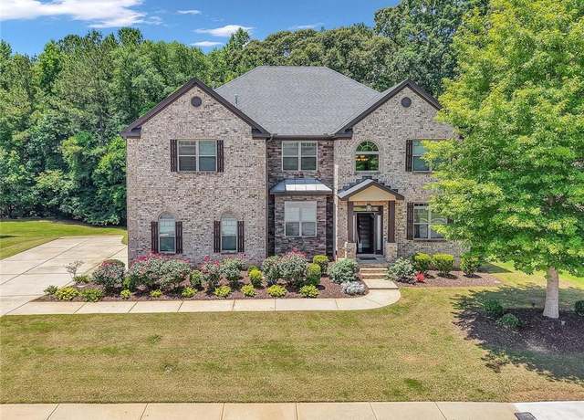 Property at 271 Learwood Ln, Atlanta, GA 30349, 5 beds, 4.5 baths