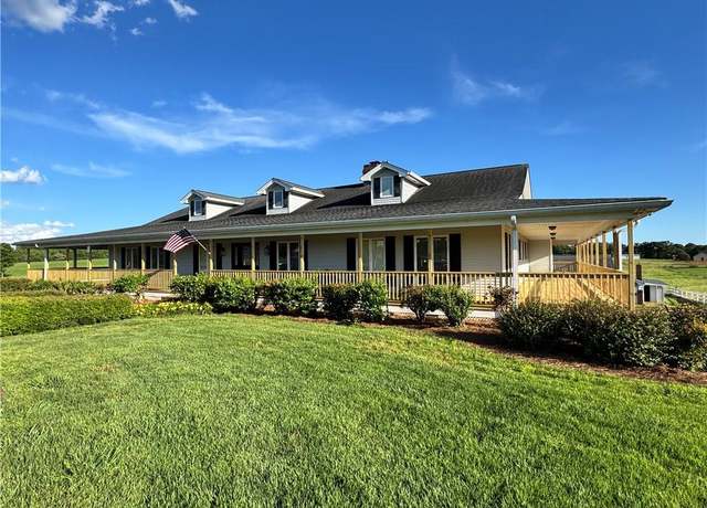 Property at 2583 Boone Ford Rd SE, Calhoun, GA 30701, 6 beds, 4 baths