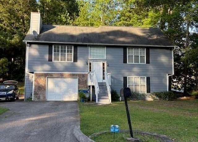 Property at 1015 Sly Fox Ct, Stone Mountain, GA 30088, 3 beds, 2.5 baths