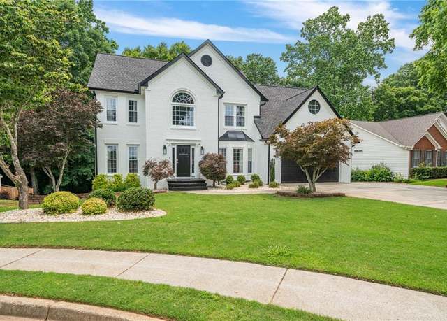 Property at 340 Chandler Ct, Sugar Hill, GA 30518, 4 beds, 2.5 baths