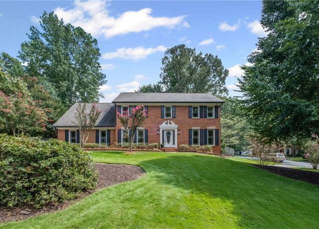 Property at 4163 Glen Meadow Dr, Peachtree Corners, GA 30092, 5 beds, 3.5 baths