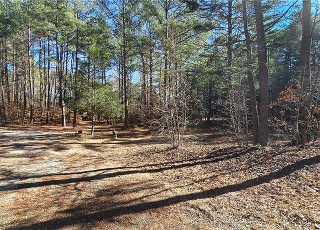 Property at 22 Oakwood Rd, Lavonia, GA 30553