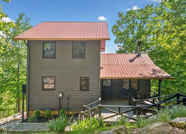 Property at 220 Eagle Rdg, Morganton, GA 30560, 3 beds, 3 baths