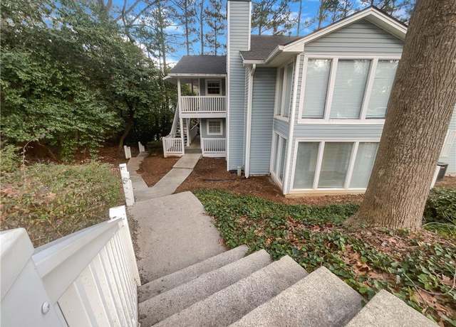 Property at 2725 Saint Augustine Trl SE, Marietta, GA 30067, 2 beds, 2 baths