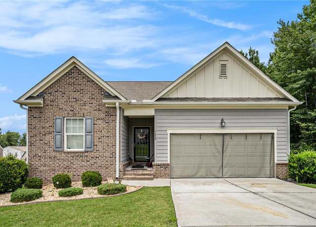 Property at 7229 Deering Ct, Douglasville, GA 30134, 3 beds, 2.5 baths