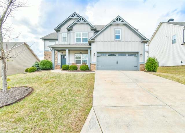 Property at 4101 Links Blvd, Jefferson, GA 30549, 4 beds, 2.5 baths