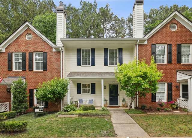 Property at 3992 Camden Way, Alpharetta, GA 30005, 2 beds, 2.5 baths