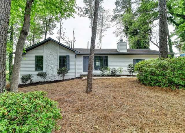 Property at 396 Independence Dr, Jonesboro, GA 30238, 4 beds, 3 baths