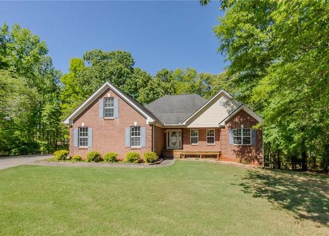 Property at 160 Vinnys Way, Covington, GA 30014, 3 beds, 3 baths