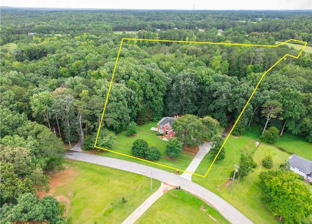 Property at 2071 Habersham Cir, Covington, GA 30014, 4 beds, 3.5 baths