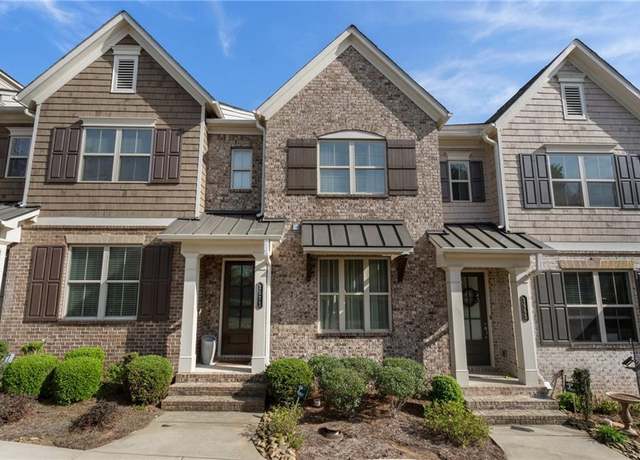 Property at 1671 Hammock Dr, Smyrna, GA 30080, 3 beds, 3.5 baths