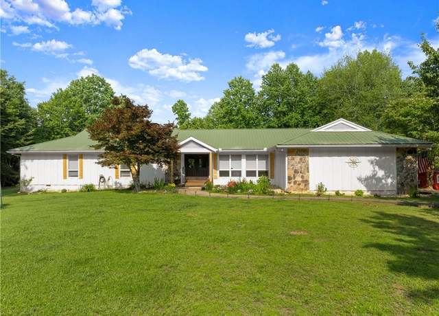 Property at 4951 Letha Rd, Gainesville, GA 30506, 4 beds, 3 baths