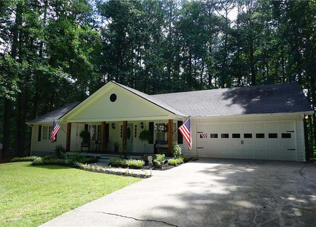 Property at 3560 Daylon Dr, Cumming, GA 30028, 3 beds, 2 baths