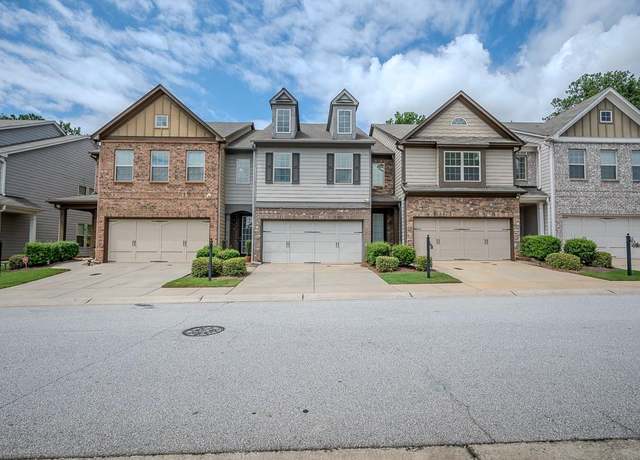 Property at 5569 Radford Loop, Fairburn, GA 30213, 3 beds, 2.5 baths