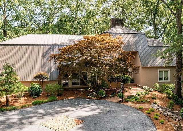 Property at 8569 Jefferson Rd, Commerce, GA 30529, 5 beds, 4 baths